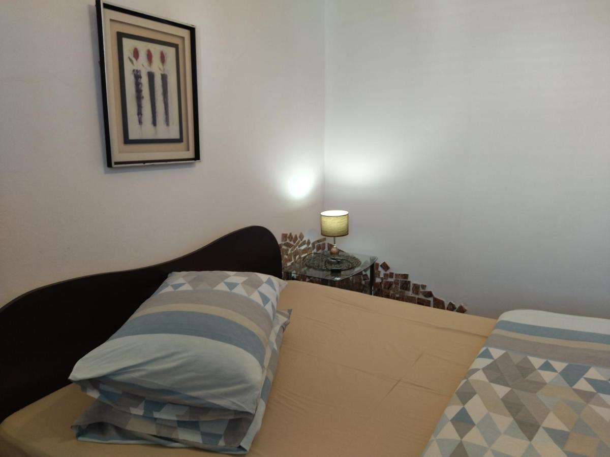 Apartments Maja I Mate Sućuraj Екстериор снимка