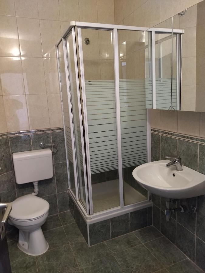 Apartments Maja I Mate Sućuraj Екстериор снимка