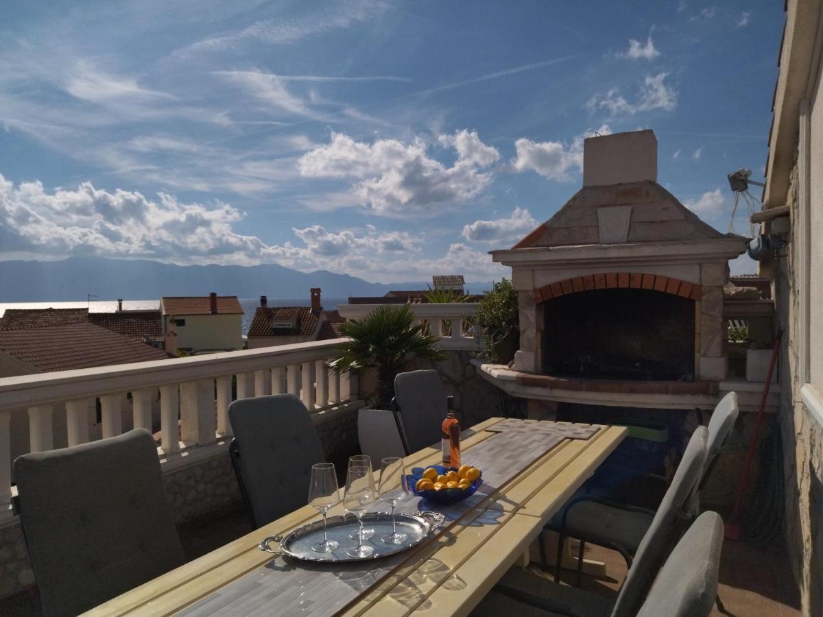 Apartments Maja I Mate Sućuraj Екстериор снимка