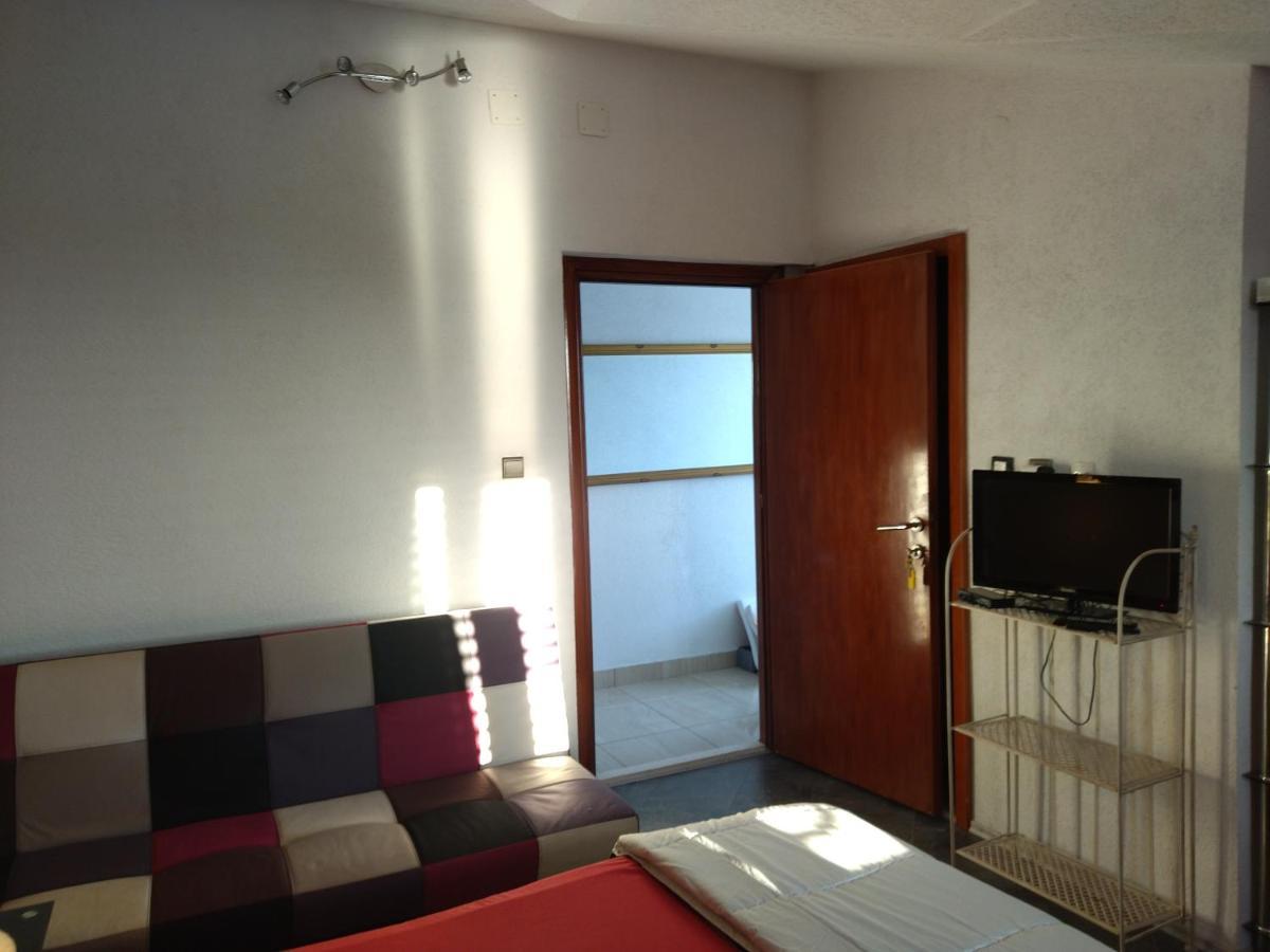 Apartments Maja I Mate Sućuraj Екстериор снимка