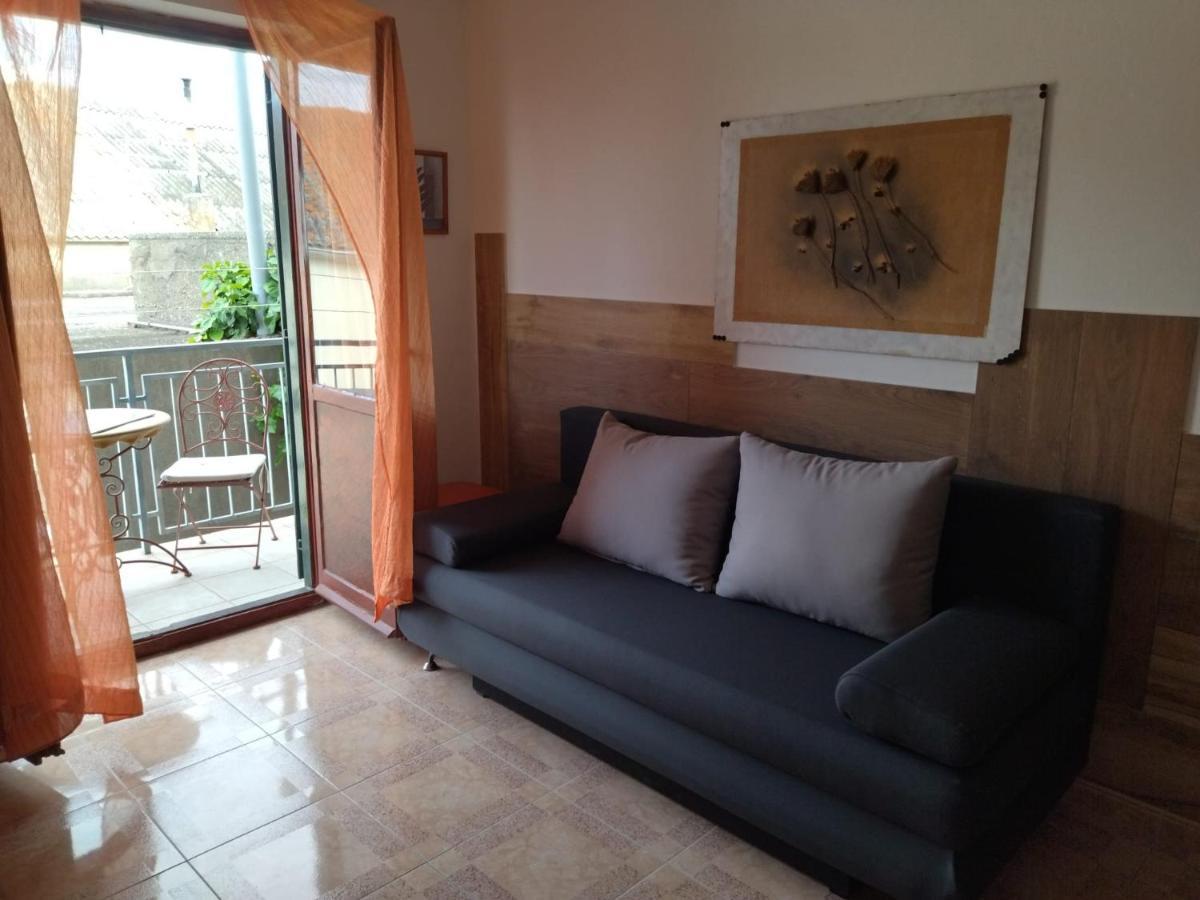 Apartments Maja I Mate Sućuraj Екстериор снимка