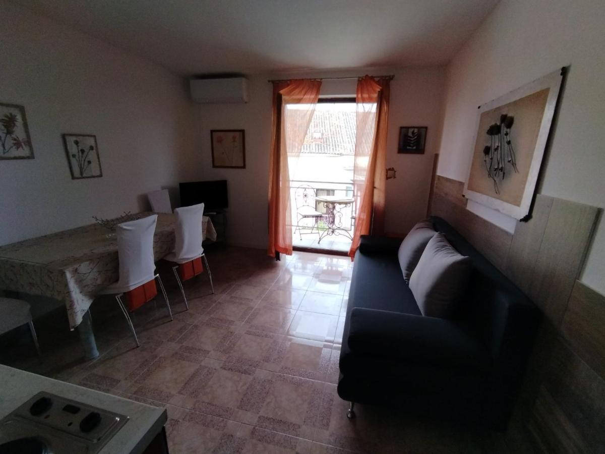 Apartments Maja I Mate Sućuraj Екстериор снимка